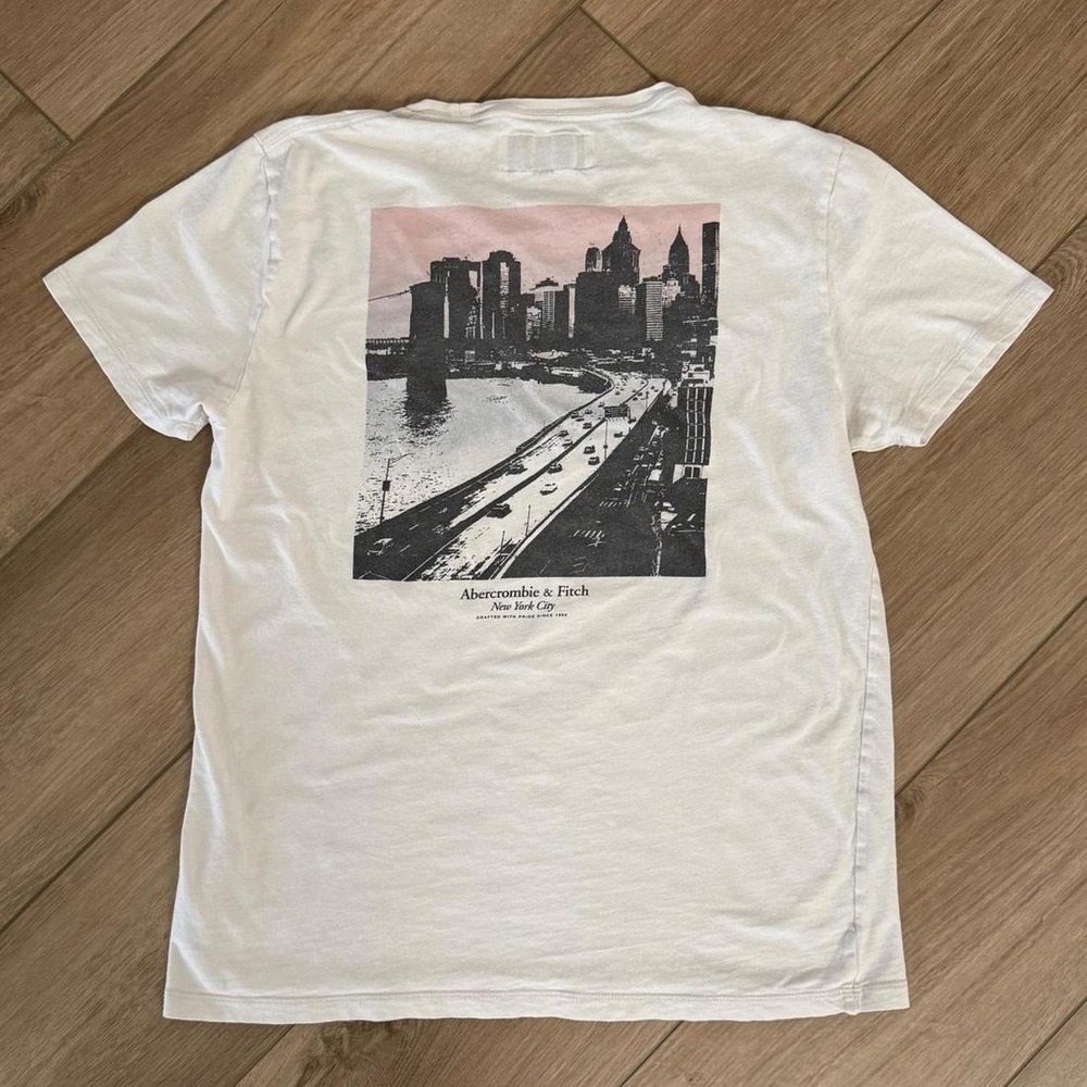 Abercrombie & Fitch New York City white t-shirt size S